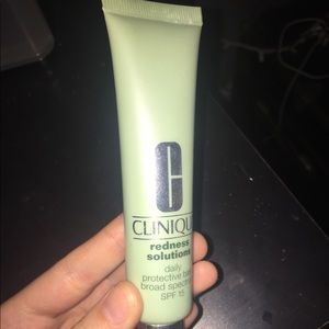 Clinique Redness Solutions Primer